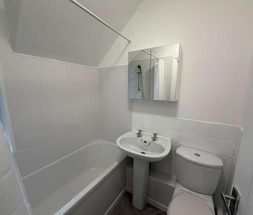 Bavington Drive, Newcastle Upon Tyne, NE5 - Photo 3