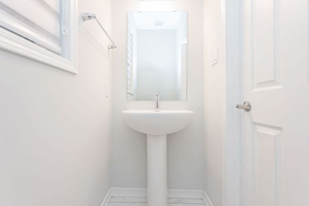 For Lease - 84 Littlewood Drive, Whitby, Ontario - Photo 5