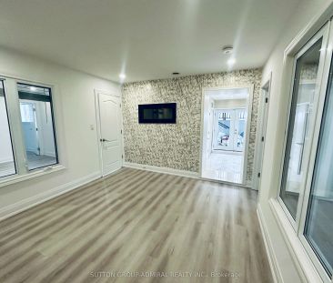 10 Silverdale Crescent #Lower - Photo 1