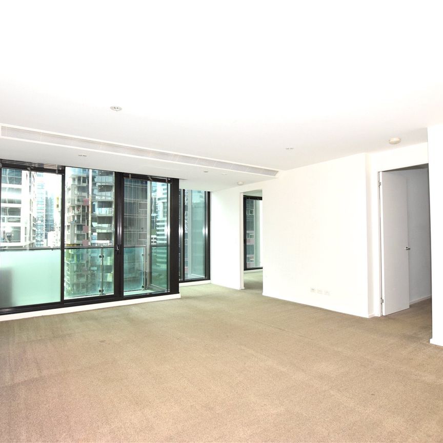 1303/618 Lonsdale Street - Photo 1