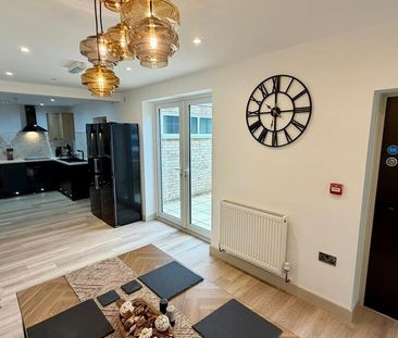 1 bedroom in a house share to rent - Photo 4