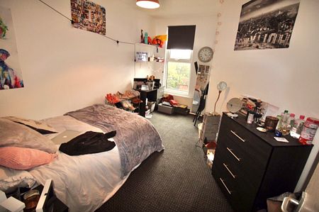 4 Bed - 5B Chestnut Avenue, Hyde Park, Leeds - LS6 1AZ - Student - Photo 4