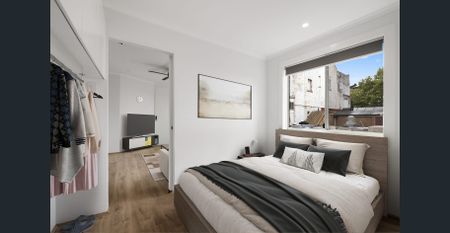 Bright One-Bedroom Unfurnished Apartment - Photo 2