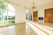 House for rent in Kraainem - Photo 4
