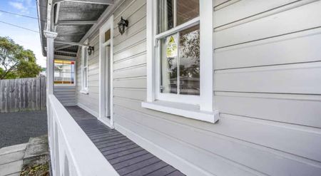 Hamilton East Stunner - Boys High School Zone - Photo 5