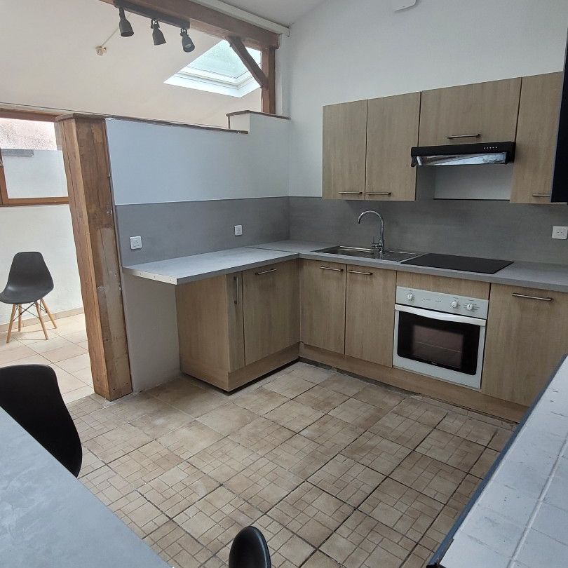 Location Appartement 2 pièces 58m² AULNOYE AYMERIES 59620 - Photo 1