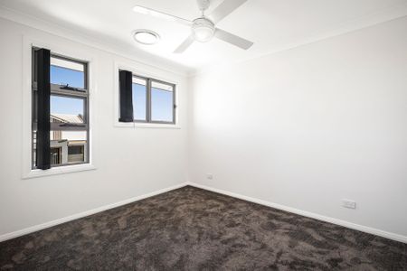 Brand New Home with High End Finishes! - Photo 4