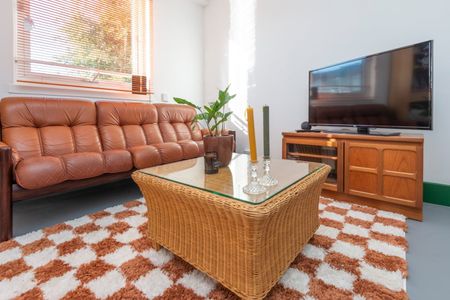 3 Bed Flat, Harold House, E2 - Photo 5