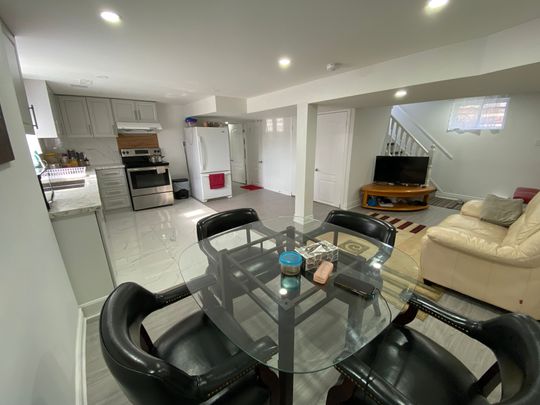 For Lease - 2 Hagersville Court Unit# Lower, Toronto, Ontario - Photo 1