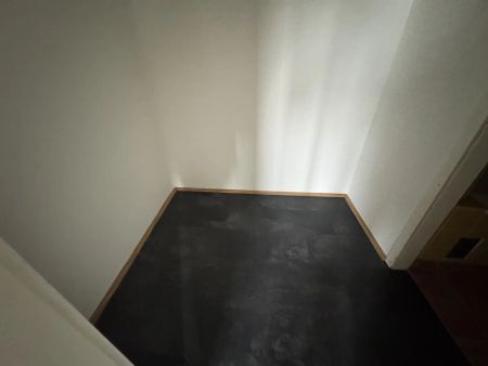 Günstige 1,5 -Zimmer-Wohnung mit unbefristetem Mietvertrag - Photo 5