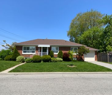 For Lease - 2 Kellyvale Road Unit# Bsmt Bdrm C, Toronto, Ontario - Photo 3