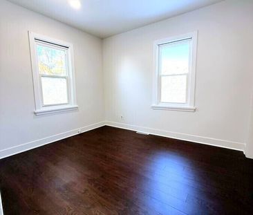 East Side Bungalow - Move-In Ready! - Photo 2