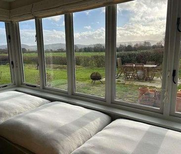 New Radnor, Presteigne, LD8 - Photo 1