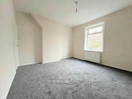 Hunslet Street, Burnley, BB11 - Photo 2