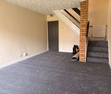 2 Bed Semi-Detached House, Campion Walk, LE4 - Photo 3