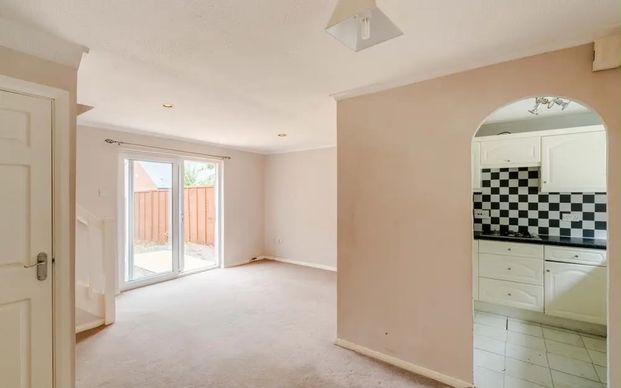 2 Bed Terraced House, Pine Road, BS10 - Photo 1