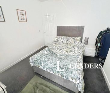 2 bedroom house to rent Lomas Street, ST4 - Photo 2