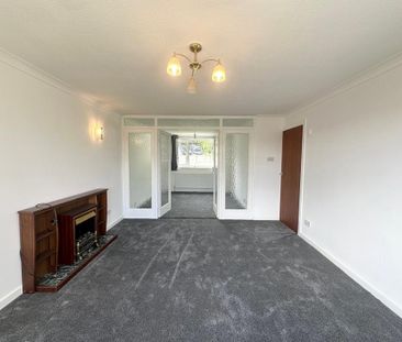 3 bedroom detached house to rent - Photo 2