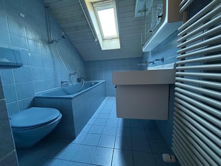 BEL APPARTEMENT PROCHE DE TOUTES LES COMMODITES - Foto 5