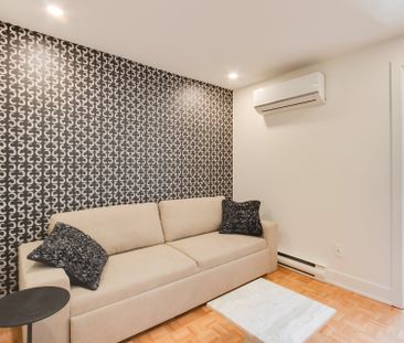 2054 Rue St-Denis #B - Photo 2