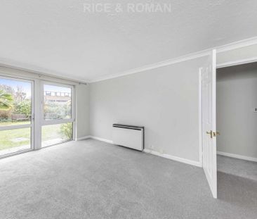 1 bedroom retirement property to rent - Photo 5