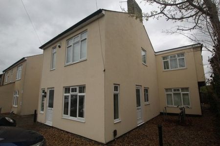 Alpha Terrace, Cambridge £1,150 pcm ⓘ The monthly or weekly payment required by the landlord. Read our glossary page , 1 bedroom, apartment, to let * Tenant info - Photo 4