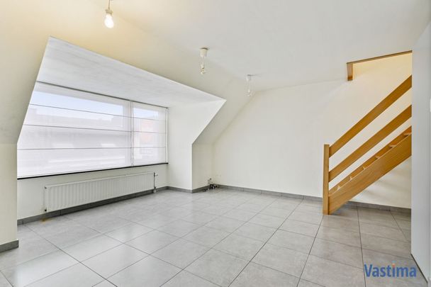 Instapklaar appartement met dubbel verdiep nabij centrum Aalst - Photo 1