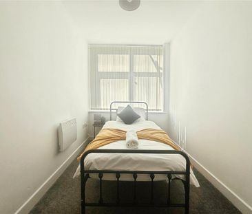 2 bedroom flat to rent - Photo 3
