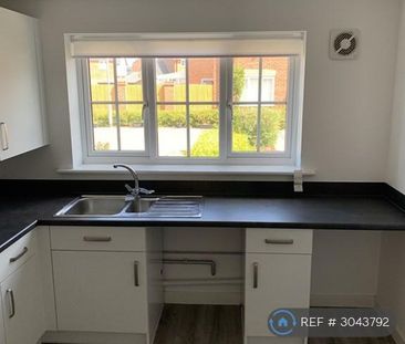 3 bedroom semi-detached house to rent - Photo 5