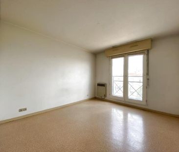 Location Appartement 1 pièce 18m² BORDEAUX 33000 - Photo 2