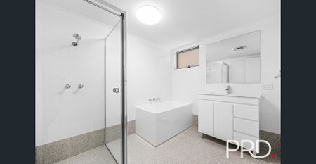 Modern & Stylish Renovated Apartments - Photo 4