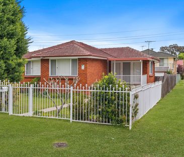Ingleburn - Photo 1