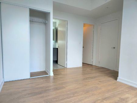 For Lease - 115 Mcmahon Drive Unit# 2010, Toronto, Ontario - Photo 4