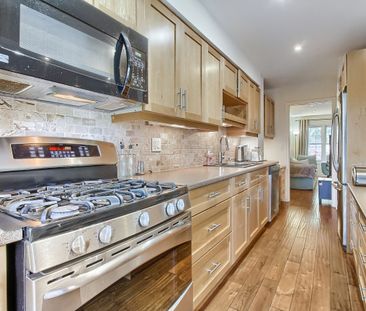 For Lease - 256 Ross Lane, Oakville, Ontario - Photo 6