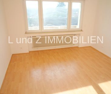 * Helle 3 Zimmer Wohnung mit Balkon * NUR BERUFSTÄTIGE Mieter erwün... - Photo 6