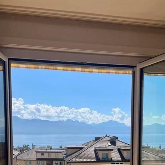 Charming 3-room apartment on the 3rd floor in Pully - Photo 2