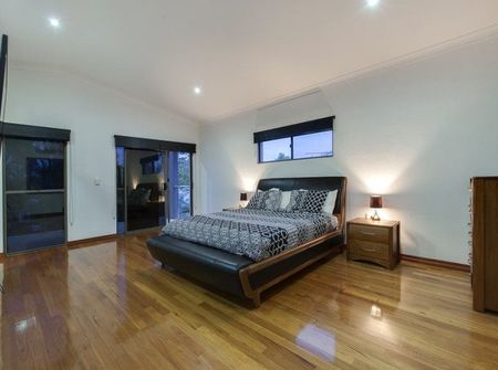 55 Jackson Street, Clayfield, QLD, 4011 - Photo 3