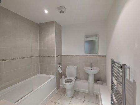 South Quay, Kings Road, Marina, Swansea, SA1 8AH - Photo 5