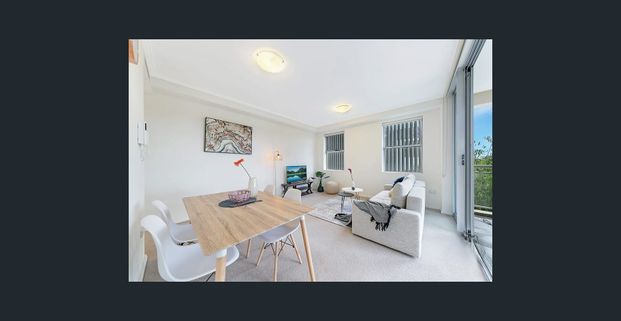 Fully-furnished 2-Bedroom Apartment in Prime Roseville Location - Photo 1