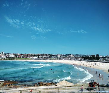 Bondi Beach - Photo 1