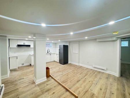 For Lease - 952 Main Street Unit# 5, Hamilton, Ontario - Photo 5