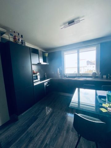 Location Appartement 3 pièces 70m² - Photo 4