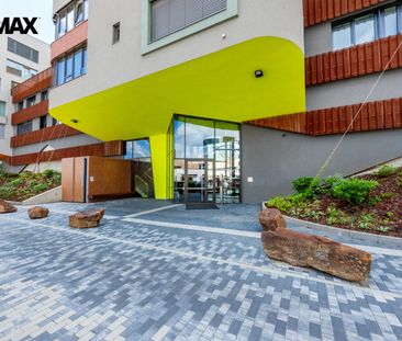 Pronájem bytu 2+kk 41 m², U Komína, Praha Radlice - Photo 5