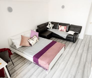 2beds Room Only - Photo 1
