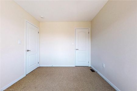 For Lease - 5010 Desantis Drive, Lincoln, Ontario - Photo 4