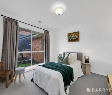 609 The Lakes Boulevard, South Morang, Vic 3752 - Photo 5