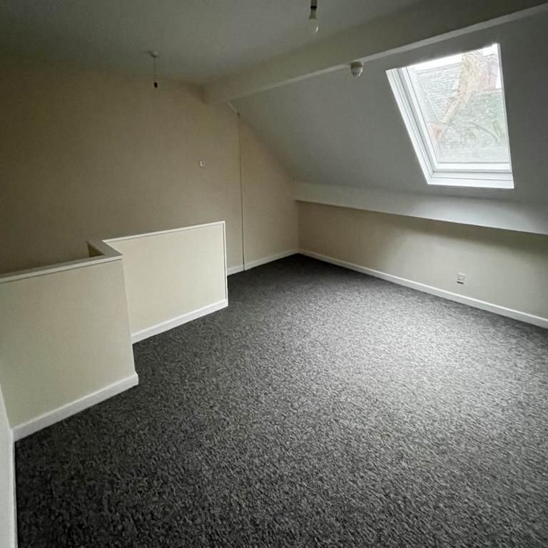 3 bedroom flat to rent - Photo 1