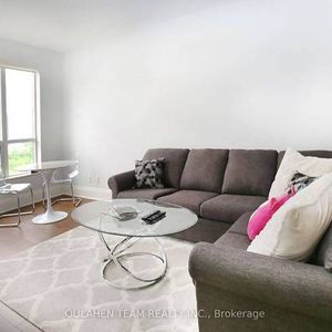 Yonge & Sheppard Bright +Spacious 1Bdrm +Den Open Concept Living Room - Photo 2