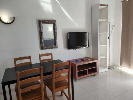 1 room luxury Flat for rent in Benalmádena, Spain - Photo 2