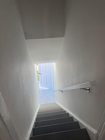 For Lease - 157 Centre Street, Oshawa, Ontario - Photo 4